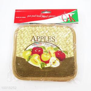 Wholesale Apple Polyester Insulation Mat/Pot Holder with Cream-coloured Border