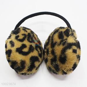 Warm leopard earshield/<em>earmuff</em>