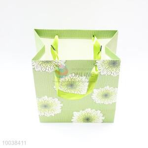 23*18*10cm Flower Pattern Green Gift Bag/Paper Bag