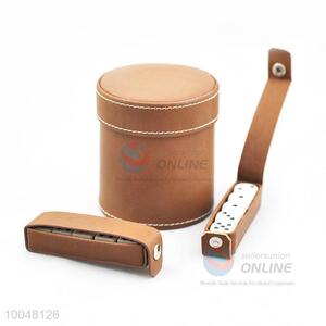 <em>Fashion</em> gift brown pu leather dice barrels with 5pieces dice