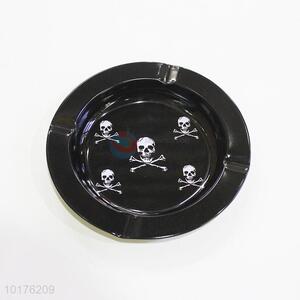 Skull printed metal <em>ashtray</em> plate