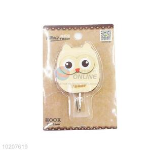 Durable Owl Pattern Plastic Hook for Sale