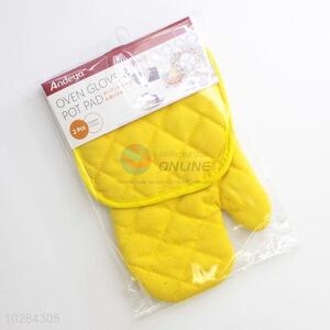 Yellow Color 2 Pcs/Set Cooking Microwave Oven Mitt Insulated Non-slip Glove