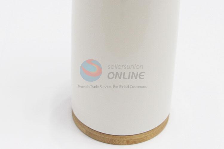 Wholesale Simple White Ceramic Large Capacity Storage Bottle Sealed Cans