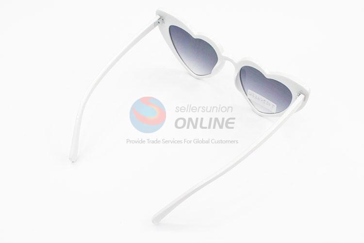 Wholesale factory sun glasses heart shaped sunglasses