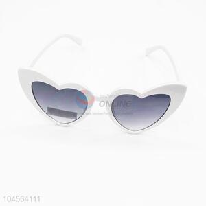 Wholesale factory sun glasses heart shaped sunglasses