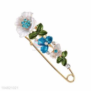 Cheap wholesale safe pin shape alloy flower brooch