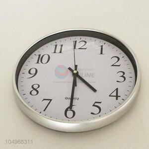Factory Direct Round Shaped Plastic Wall Clock