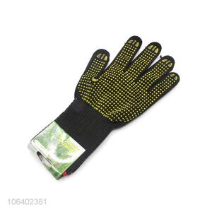 Custom Fashion Safety <em>Gloves</em> With <em>Rubber</em> Dimples
