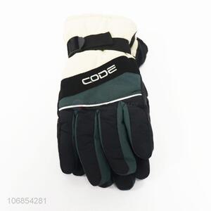 Good Quality Comfortable Skiing Gloves For Man