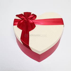 Wholesale premium fashionable heart shape paper gift box with ribbon bownot