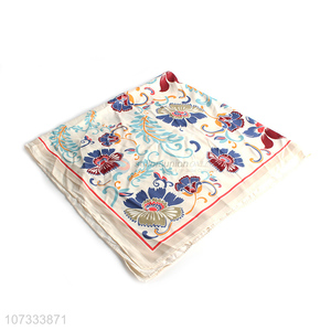 China maker popular soft flower printed ladies square scarf