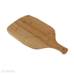 Factory price kitchenware natural bamboo pizza cutting board chopping block with handle