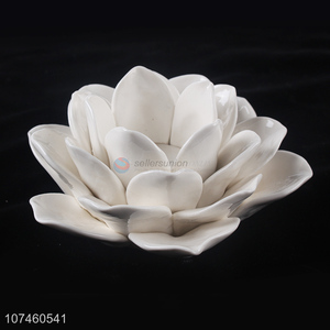 New Design Flower Shape Ceramic Candle Holders Fashion <em>Crafts</em>