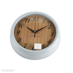 Hot selling Nordic wood grain <em>wall</em> clock personality silent hanging <em>clocks</em>