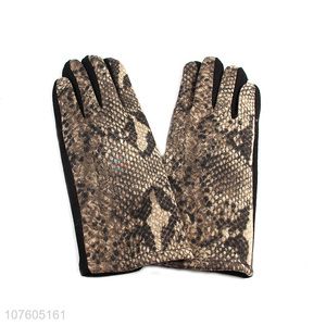 Fashion women winter gloves snakeskin printed fleece lined gloves