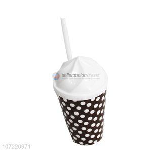 Creative design drinking cup plastic cup with straw