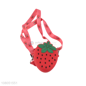 Wholesale cartoon strawberry silicone coin bag crossbody bag for girls