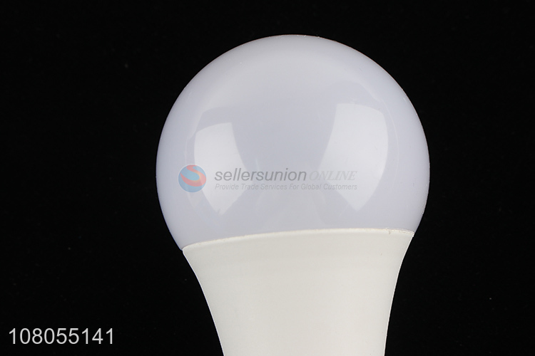 Decorative Dimmable Color Changing LED Rgbw Bulb With Remote Control