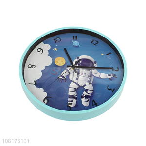 Wholesale decorative battery operated round astronaut <em>wall</em> <em>clocks</em>