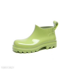 Online wholesale anti-slip pvc waterproof women fashion rain boots shoes
