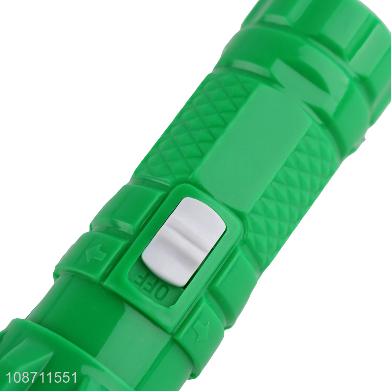 Good quality portable indoor outdoor plastic flashlight torches for sale