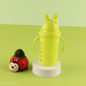 China imports plastic water bottle with <em>straw</em> for kids