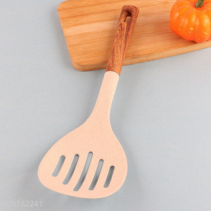 Best selling kitchen utensils strainer with long handle