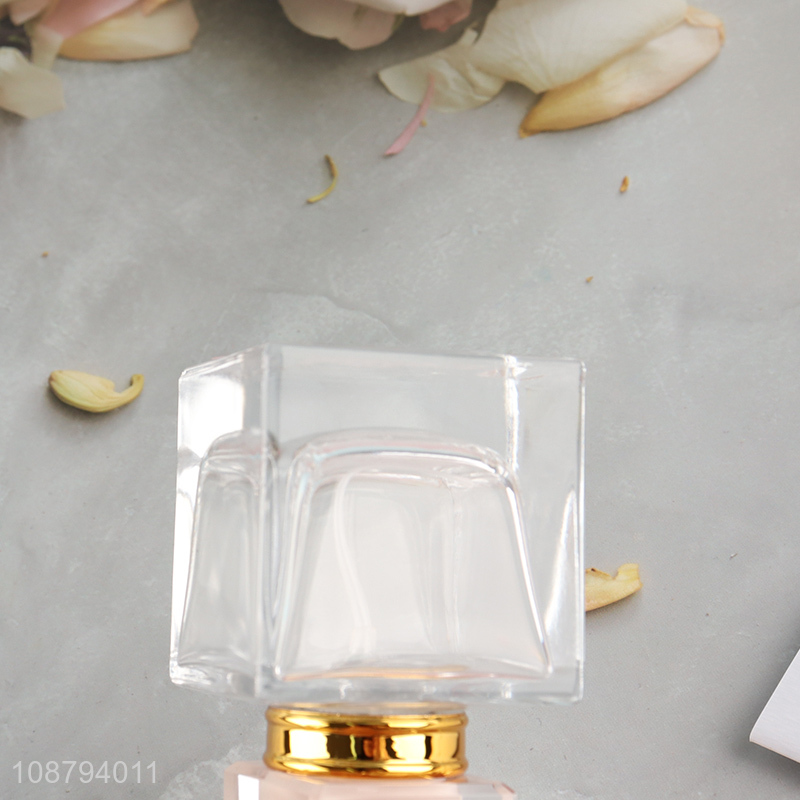 New design square glass perfume bottle