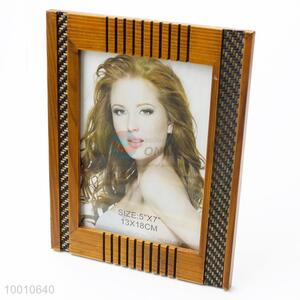 Wooden photo frame with carved pattern for decor