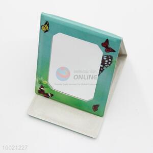 Rectangular foldable mirror printed with butterfly for daily use