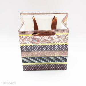 23*18*10cm Yellow Streak Pattern Gold Blocking Gift Bag/<em>Paper</em> Bag