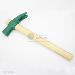 700g claw hammer with wooden handle