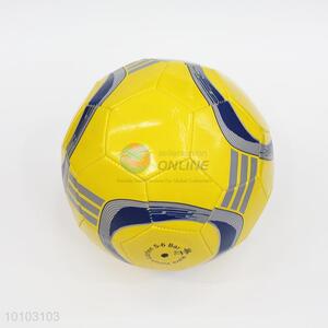 Yellow printed <em>football</em> <em>soccer</em> balls