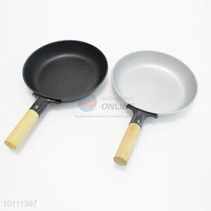 3 Sizes Two Colors No Fumes Frying Pan with Wooden Handle