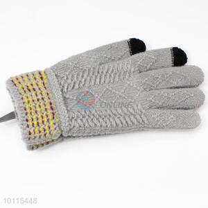 Grey touch gloves/knitted gloves