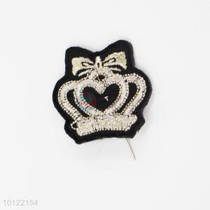 Funny design crown clothing embroidery patch