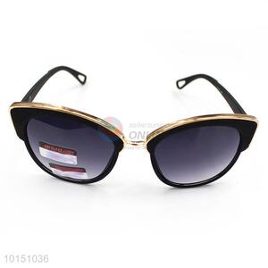 High Quality Summer <em>Sunglasses</em> With Black Legs