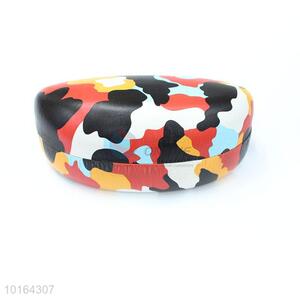 Portable camouflage printed sunglasses case for display