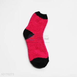 Good Quality Red and Black Polyester Socks for Keeping Warm