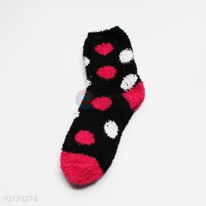 Fashionable Dots Pattern Polyester Socks for Keeping Warm
