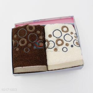 China Factory Face Towel 100% Soft Textile Towel with Embroidered Circles