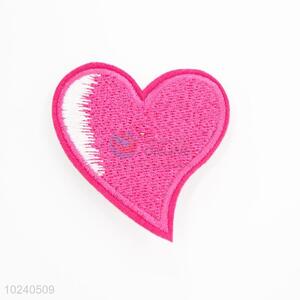 Good quality heart shape embroidery badge brooch