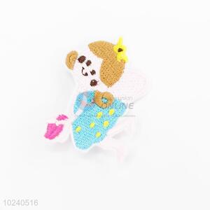 Promotional low price embroidery badge brooch