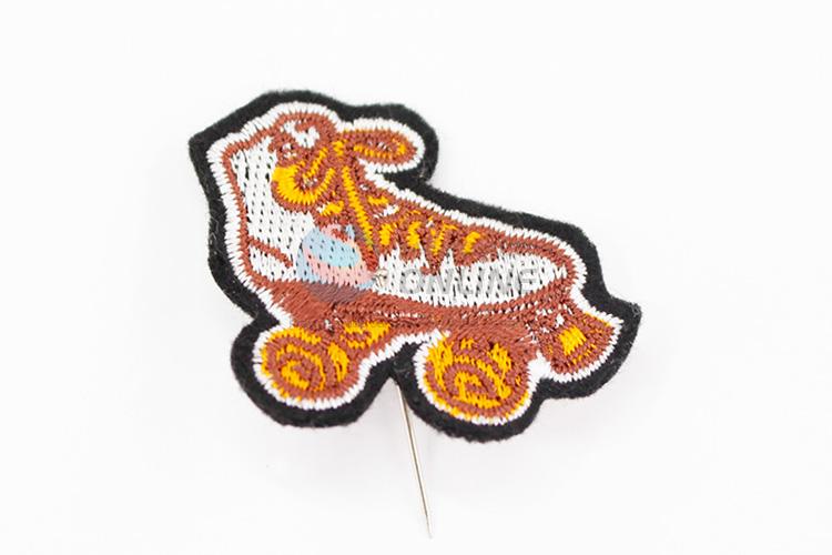 Good quality animal shape shape embroidery badge brooch