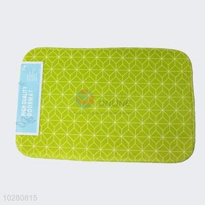 Green Color Geometric Pattern Flannel Mat Floor Mat