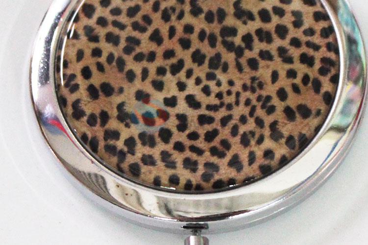 Hot-selling low price cool pattern makeup mirror