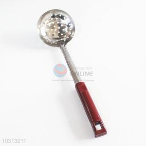 Beautiful style low price leakage ladle