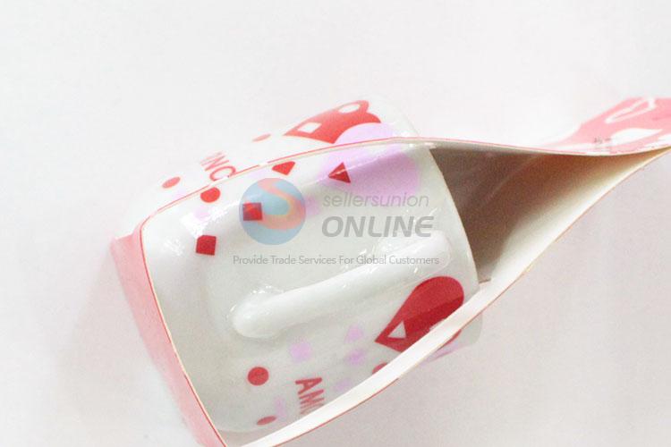 Wholesale heart pattern ceramic cup