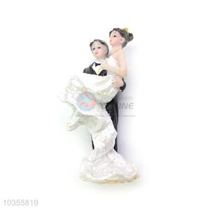 Popular New Couple Bride And Groom Resin Decoration